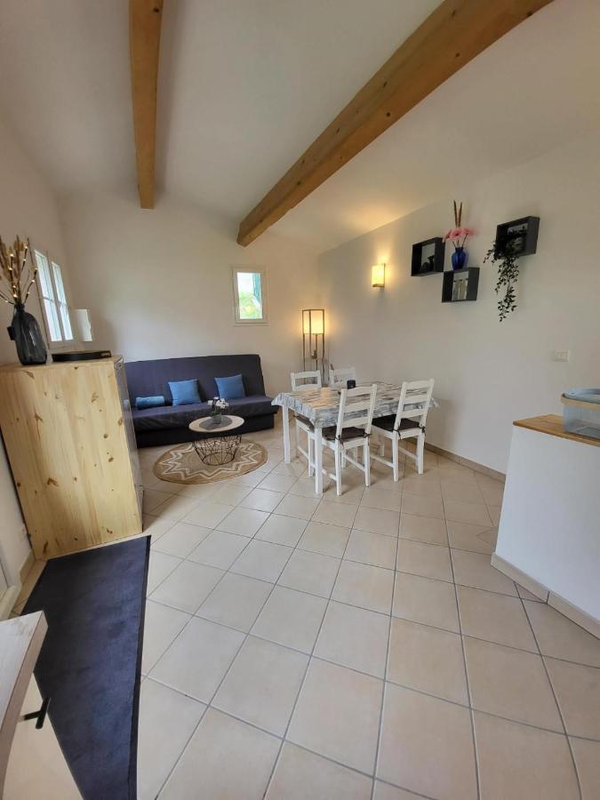 LES FARGETTES - charmante petite maison avec jardin - 2 pièces à Privas Exterior foto