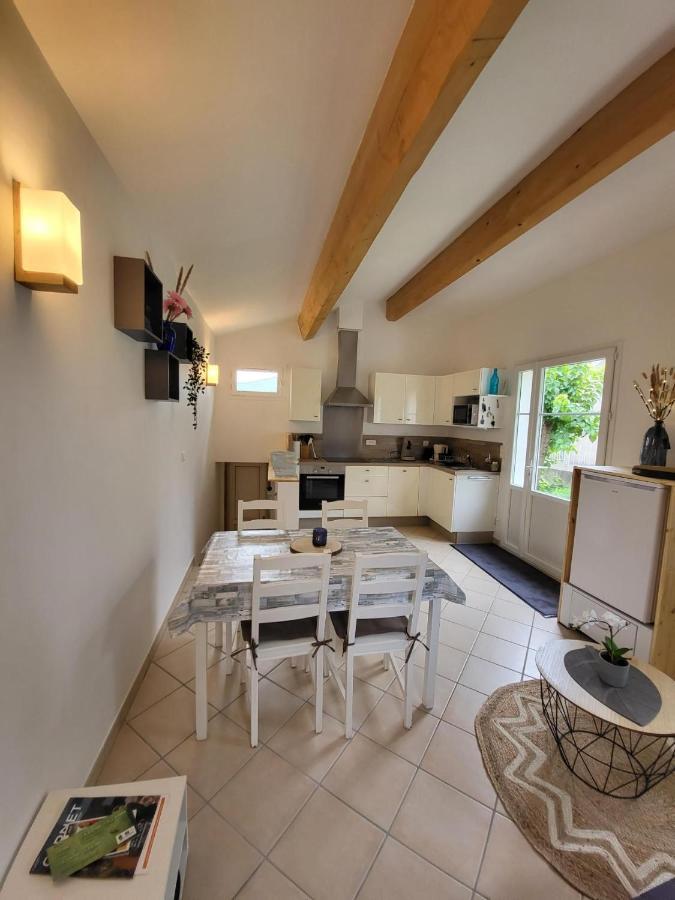 LES FARGETTES - charmante petite maison avec jardin - 2 pièces à Privas Exterior foto